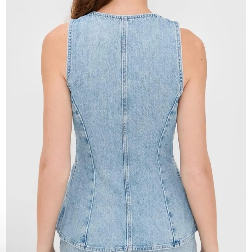 Madewell Women's Denim Scoop Neck Vest in Edmonson Wash 2 / S - Picture 2 of 12